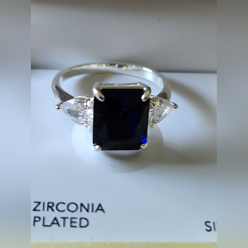 Charter Club Silver Plated Cubic Zirconia Ring Blue Size 11 New